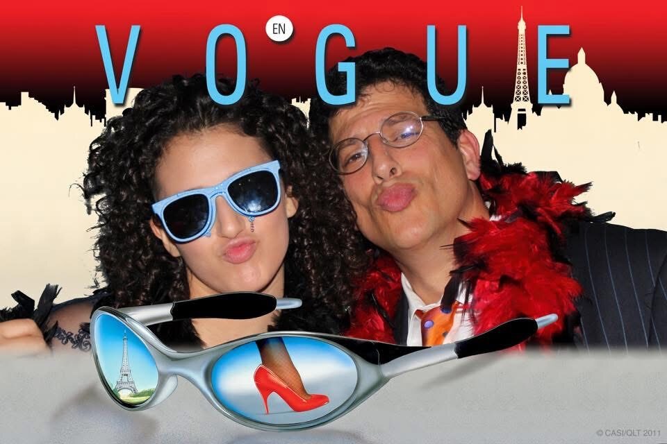 Photo booth print with a Paris fashion theme